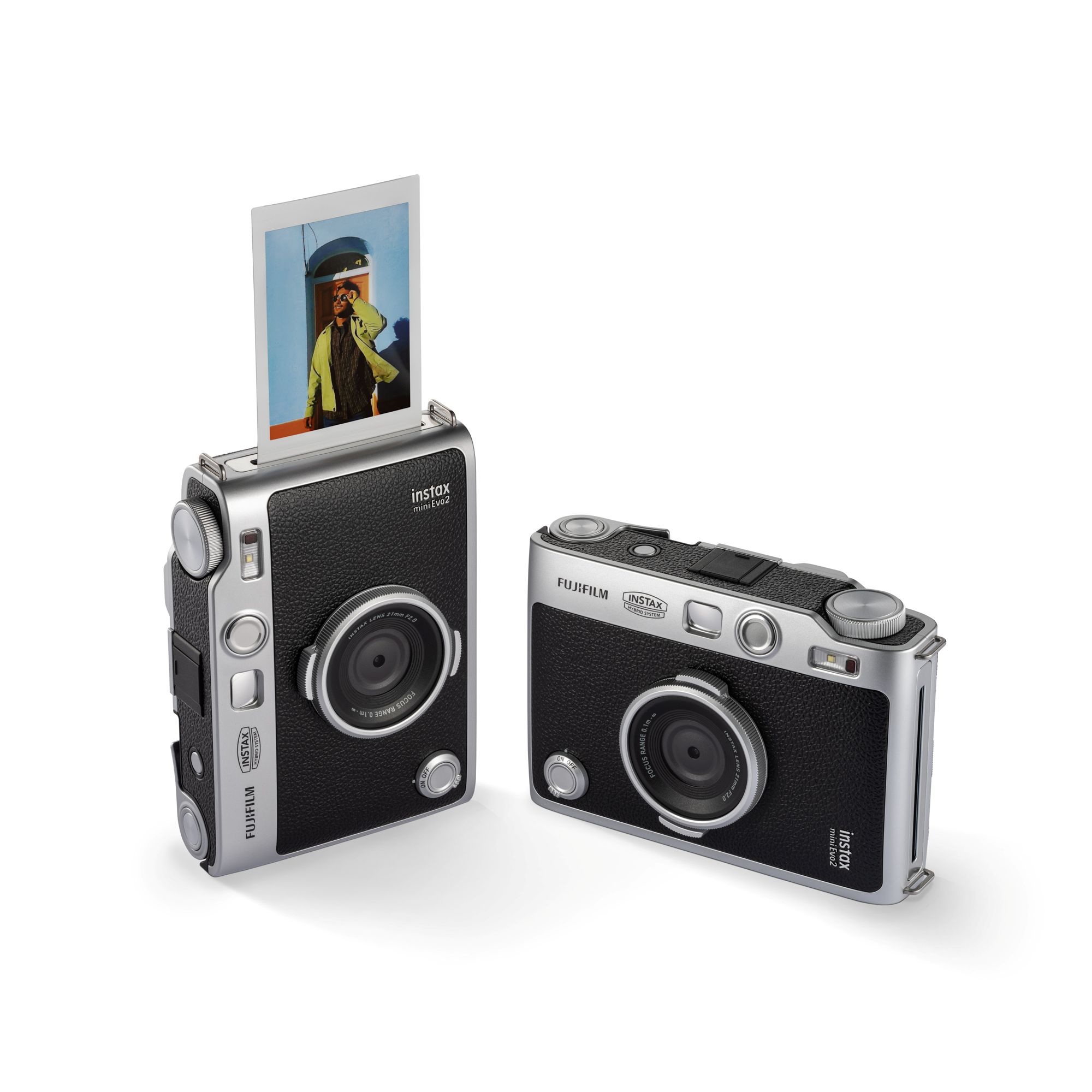 (Retailer ready) 260721 instax mini Evo 2 - Promotional images - 16 Two orientations (1-1)
